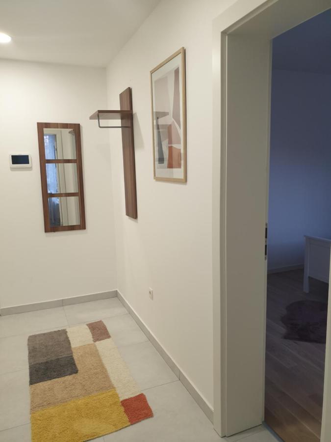Apartman Viktoria Τούζλα Εξωτερικό φωτογραφία